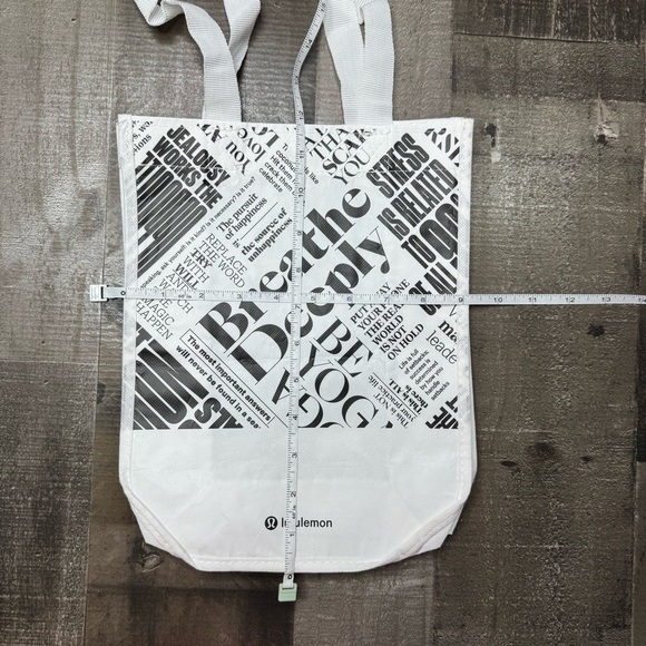 Lululemon Small Reuseable White and Black Logo Tote - Picture 5 of 7